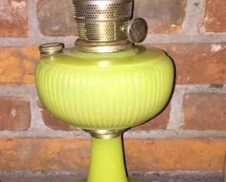 Aladdin yellow moonstone Vertique Vaseline glass kerosene lamp