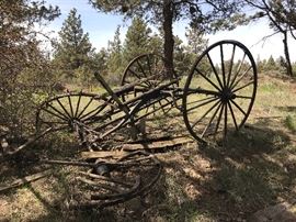 Vintage buggy - for parts - frame is good