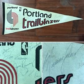 1970's Trail Blazers signed pennant - Maurice Lucas, Jack Ramsey, Dave Tardzik, Jim Paxson, Bucky Buckwalter....