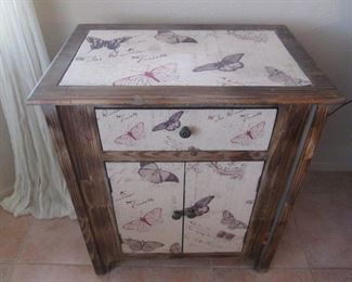 Accent Chest