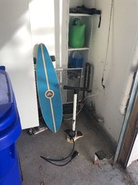 Roxy skateboard, bikepump