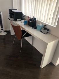 Parson table and side chair room fan - fan and printer are sold