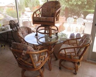 Retro 42" Dinette Set/4-Chairs on Casters, Glass Top and Rattan Base & Chair Frames