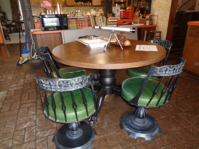 Unique Club Table & Chairs