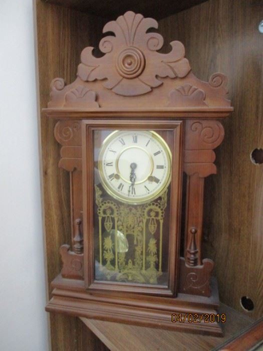 mantel clock modern