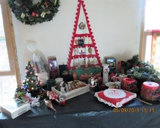 VINTAGE UKRANIAN CHRISTMAS ITEMS