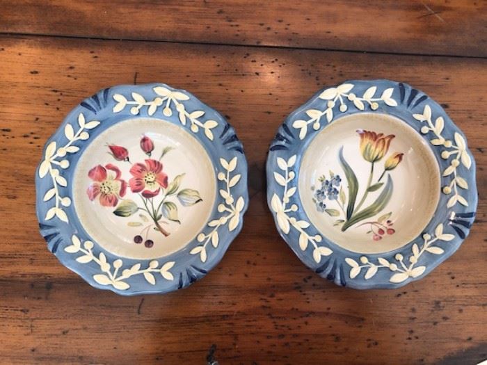 blue rimmed floral bowls