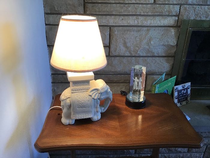 White elephant table lamp