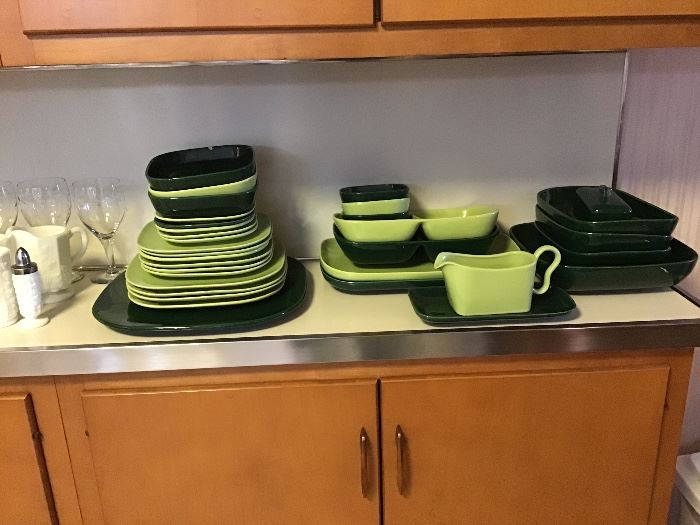 Franciscan green dishes