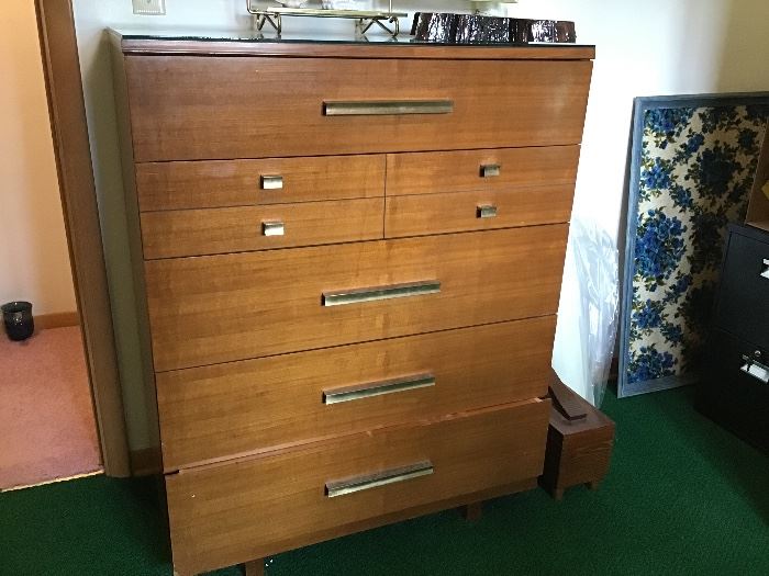 Chest of drawers matches dresser