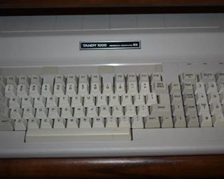 Awesome!!! Most Complete Vintage Tandy 1000 Personal Computer EX ever!!! Everything is here!: includes Monitor, Keyboard, Printer, Floppy Disks, Software, Manuals, Books EVERYTHING!!!! IN WORKING CONDITION!!!!!!!!!!