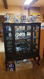 Beautiful cabinet full of jewlery