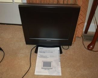 Toshiba LCD TV/DVD player 15DLV77