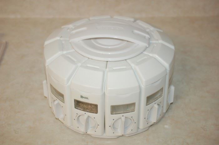 Kitchen Art spice dispenser