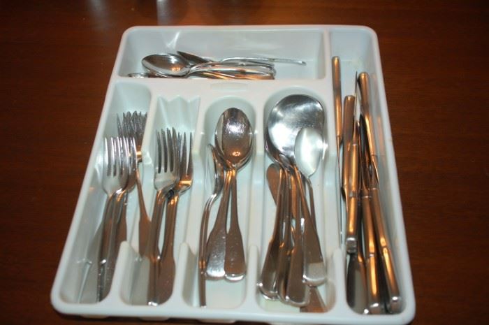 Stainless silverware
