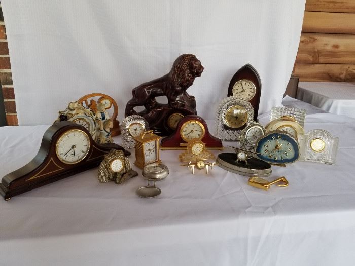 Collection of various clocks https://ctbids.com/#!/description/share/136927