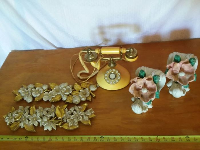 Vintage phone, wall art and cutain hangings https://ctbids.com/#!/description/share/136957