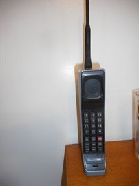 Cellular One..Cordless..Phone..Or a DOOR STOP!!