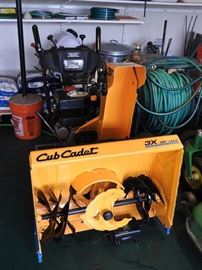 Cub Cadet 3X 30 TRAC Snow Blower
