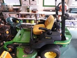 John Deere Zero Turn 757 Mower 2005 450 Hours Use
