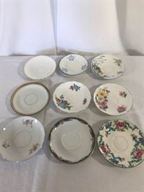 Various saucers https://ctbids.com/#!/description/share/137306