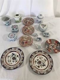  Various decorative items. Asian themed. https://ctbids.com/#!/description/share/137310