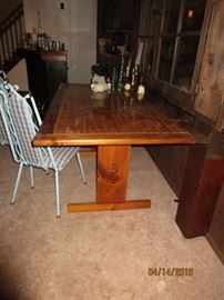 TABLE AND HAVE 4 CHAIRS