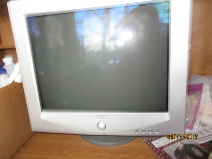 E MACHINE