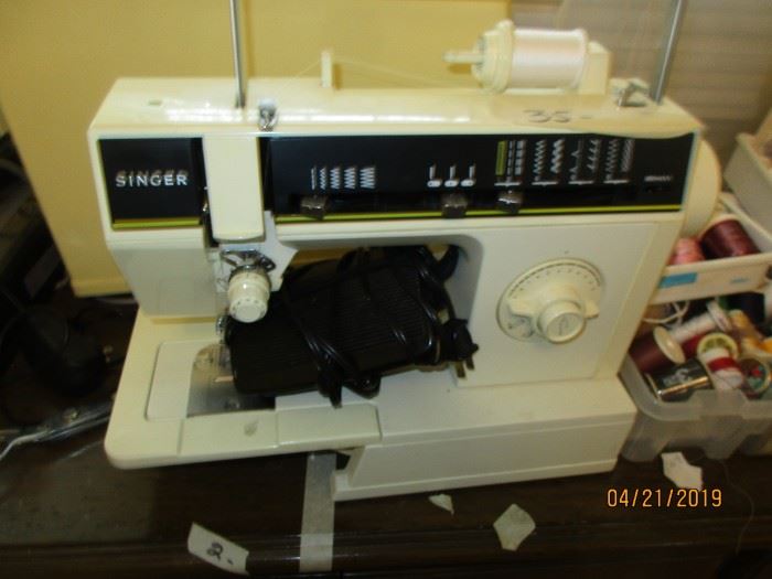 SEWING MACHINE
