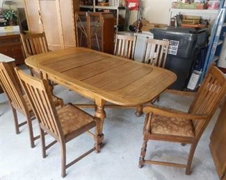 ANTIQUE TABLE & 6 CHAIRS FROM ENGLAND