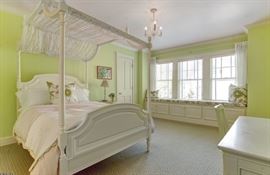 Pottery Barn Canopy Bed $450