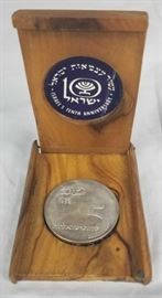 Israel 1958 Silver 5 Lirot, 10th Anniversary of Independence BU / KM #21, 0.7234 ASW, Brilliant Uncirculated Coin in Special Wooden presentation case
