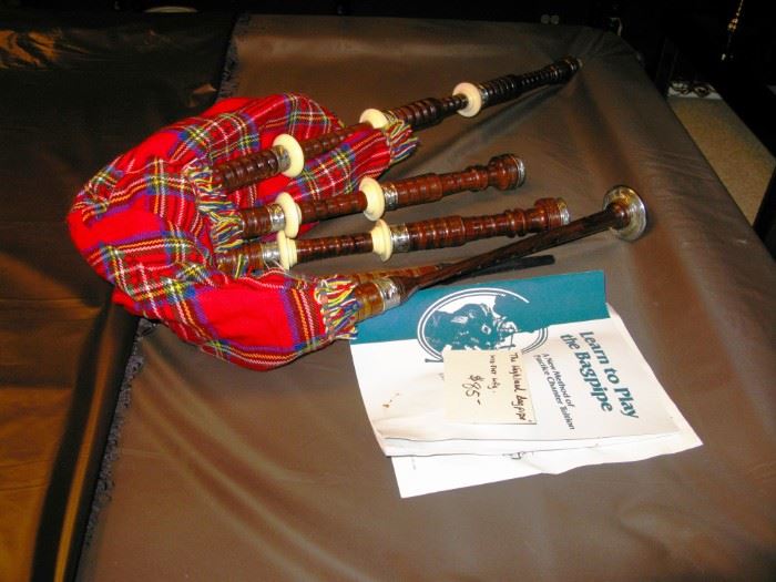 Highland Bagpipes   BUY IT NOW  $ 85.00