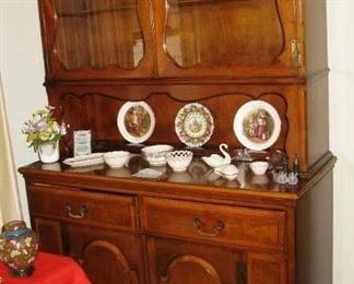 Morganton hutch BUY IT NOW $ 245.00