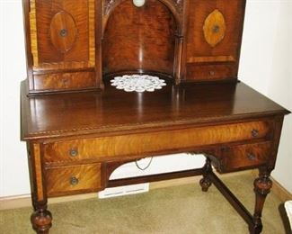 Mechanics Furniture antique desk
BUY IT NOW $ 585.00