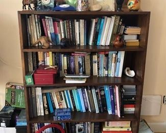 Books & book shelves 