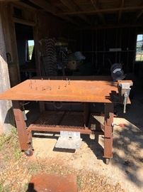 Welding table