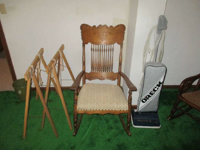 CHAIR AND VACUUM