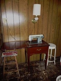 metal sewing machine /white metal stool 