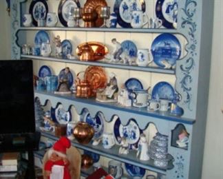 Five shelf rosmaling plate rack