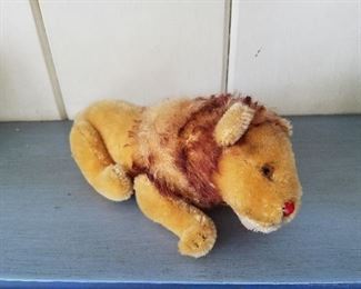 Steiff lion