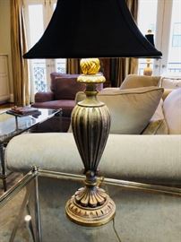 Pair of fluted table lamps with Gordian knot decoration