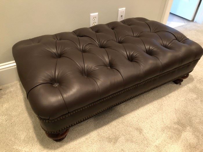 Tufted leather ottoman/bench