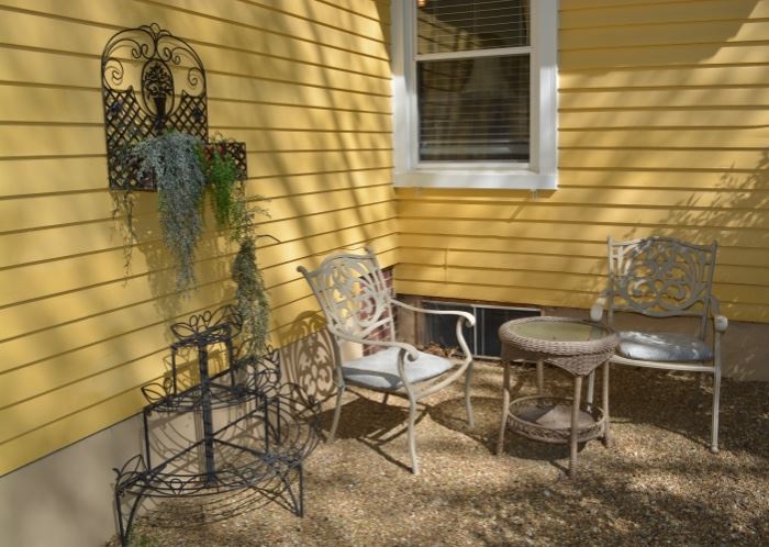 Wrought iron outdoor pieces, chairs