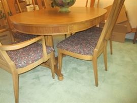 DINING ROOM TABLE AND 6 CHAIRS
