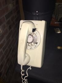 Rotary wall phone
