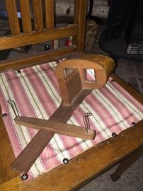 Wooden stereoscope viewer