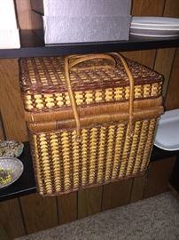Picnic basket