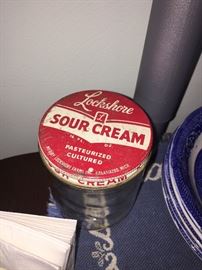 Lockshore sour cream jar