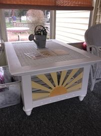 Wicker/Sunburst table
